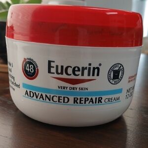 Eucerin Advanced Repair Cream - Red and White